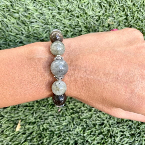 Jewelry - Grounding bracelet